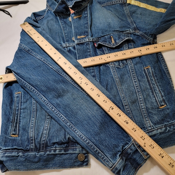 Vintage 90s Levi's Denim Trucker Jacket Size Small Gold stripe 70507 - Picture 8 of 10